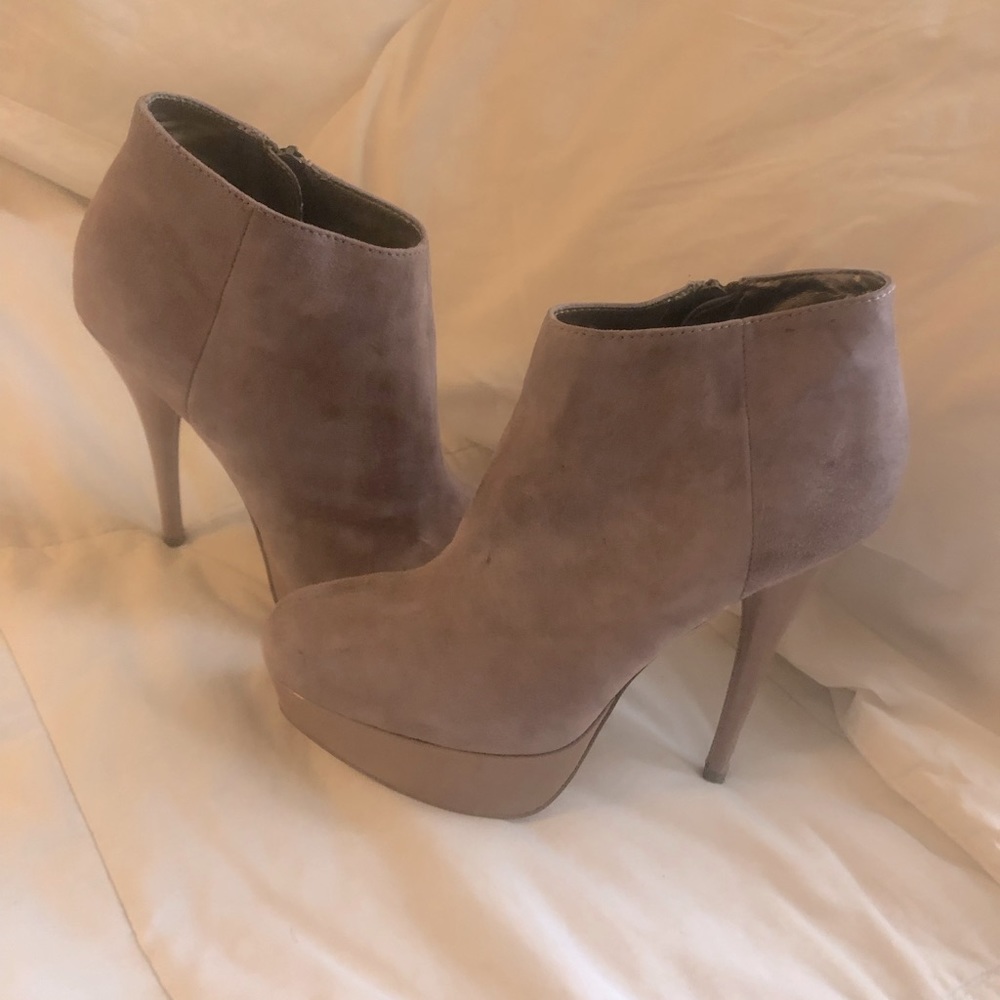 Steve Madden Sz 8 Chelseey Blush Suede